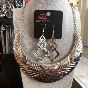 Dynamic Statement pieces in silver